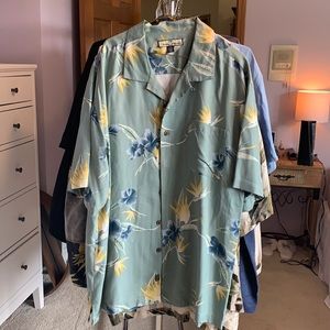 Tommy Bahama 100% Silk Shirt!